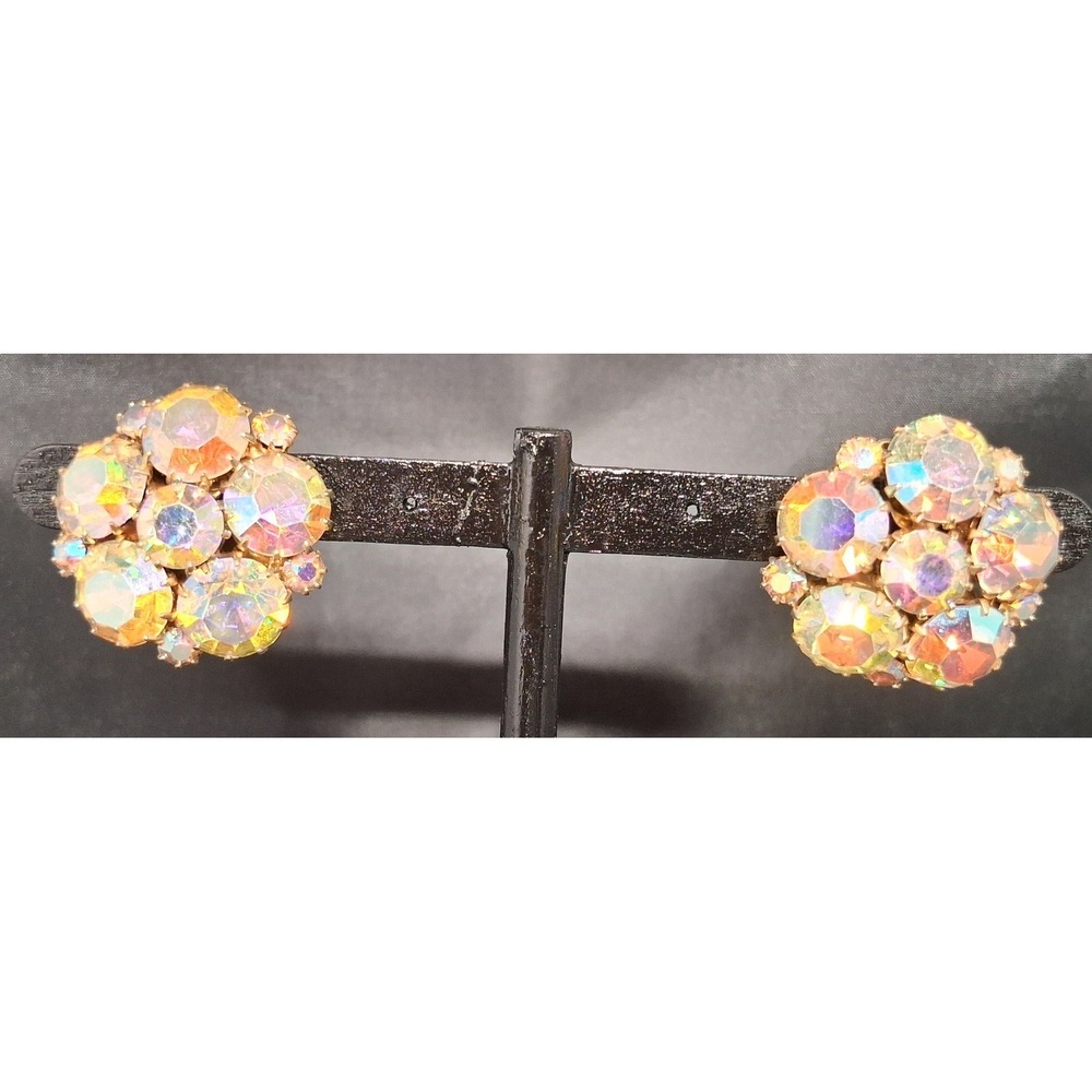 Vintage KANU Aurora Borealis Rhinestone Clip On Earrings Gold Tone Iridescent 1"